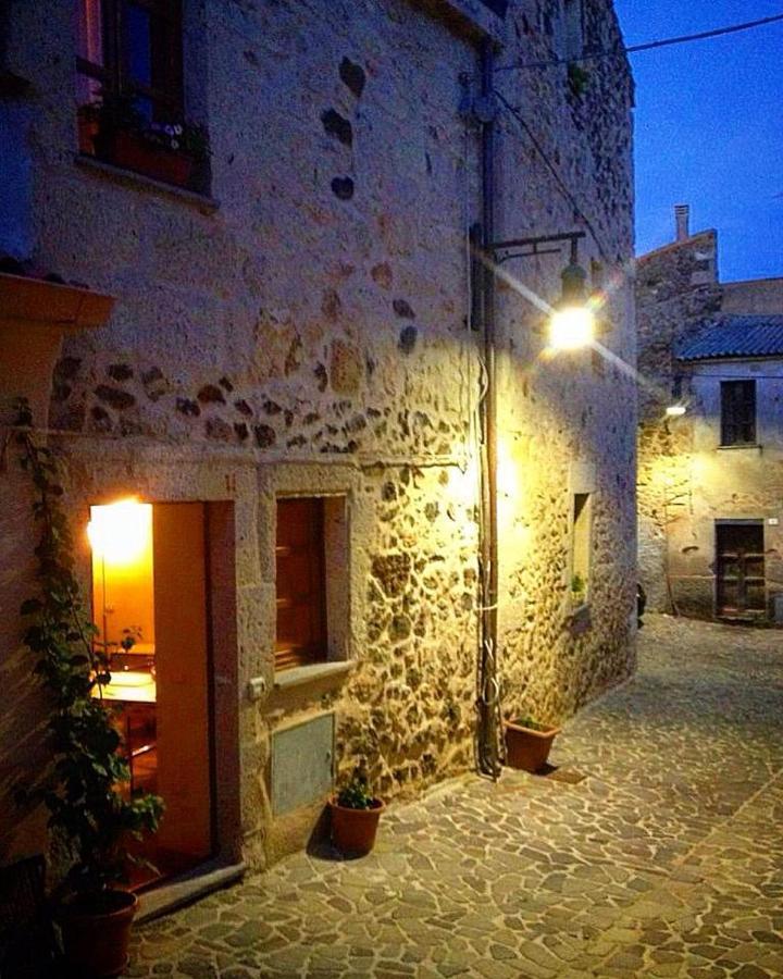 Bed and Breakfast La Casa Del Borgo Ittireddu Exteriér fotografie